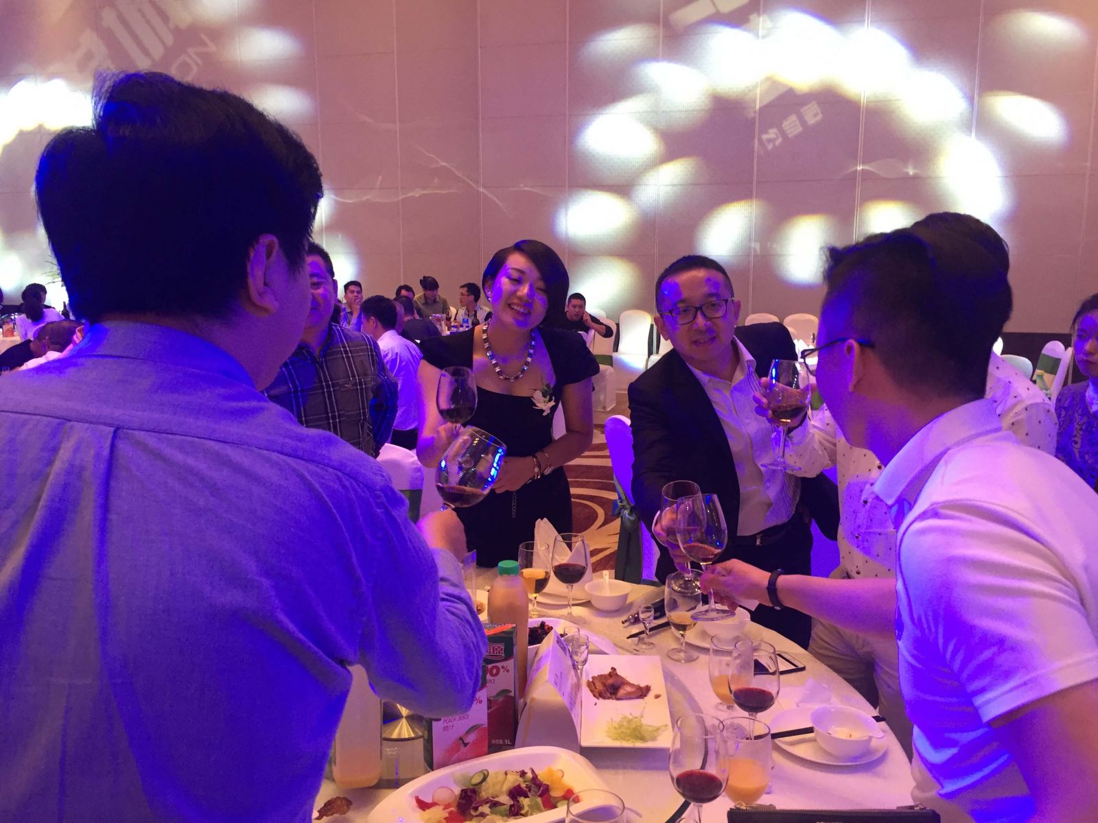 久久精品国产亚洲āv电影