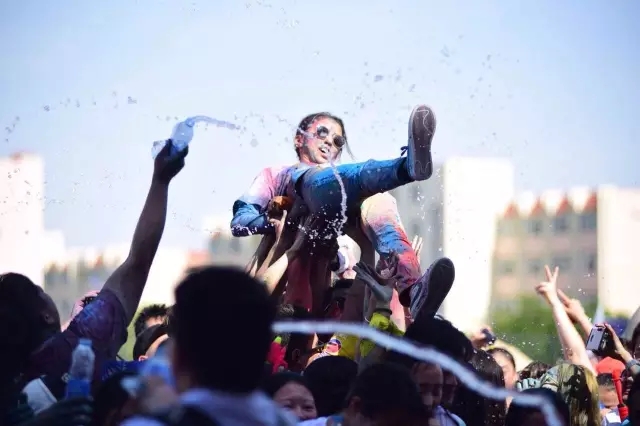 久久精品国产亚洲āv电影