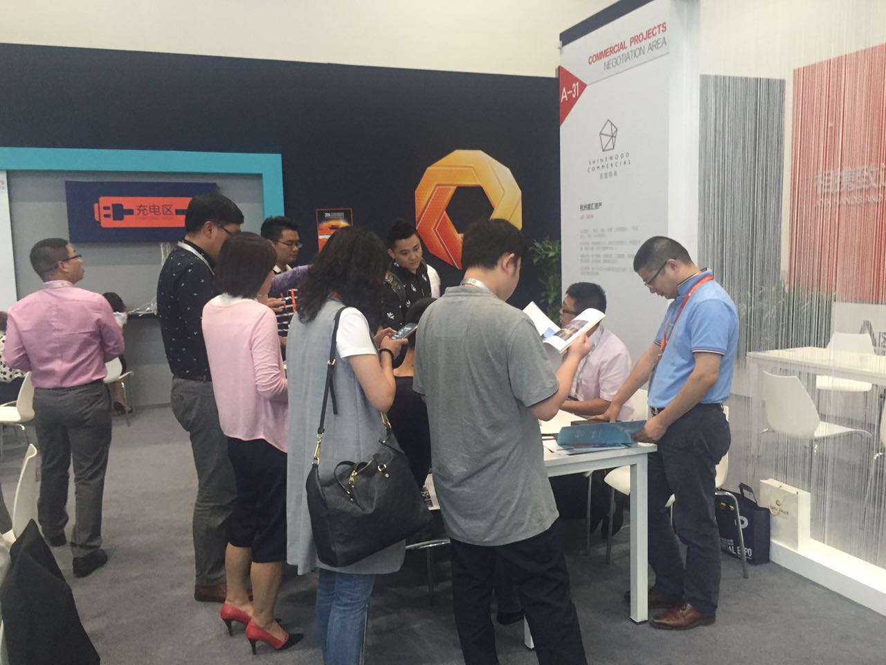 久久精品国产亚洲āv电影