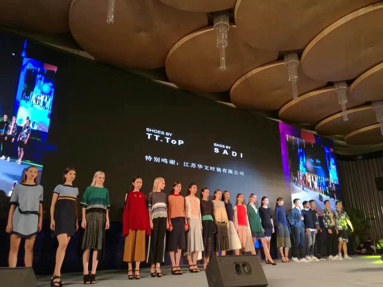 久久精品国产亚洲āv电影