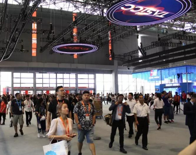 久久精品国产亚洲āv电影