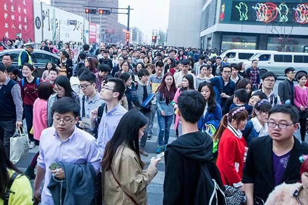 久久精品国产亚洲āv电影