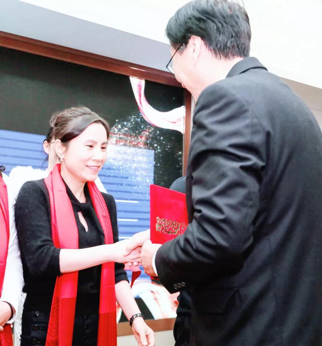 久久精品国产亚洲āv电影