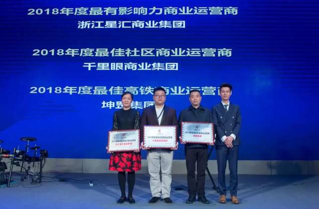 久久精品国产亚洲āv电影