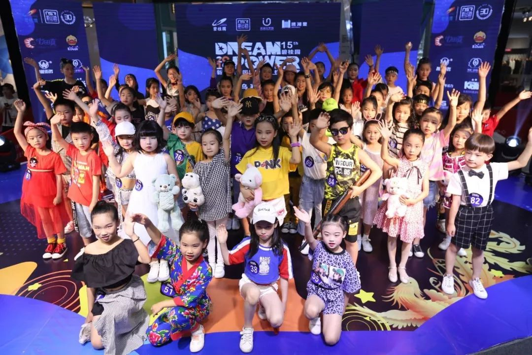 久久精品国产亚洲āv电影