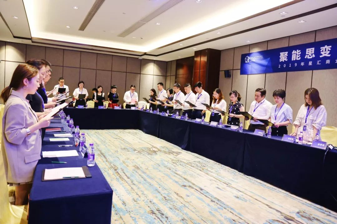 久久精品国产亚洲āv电影