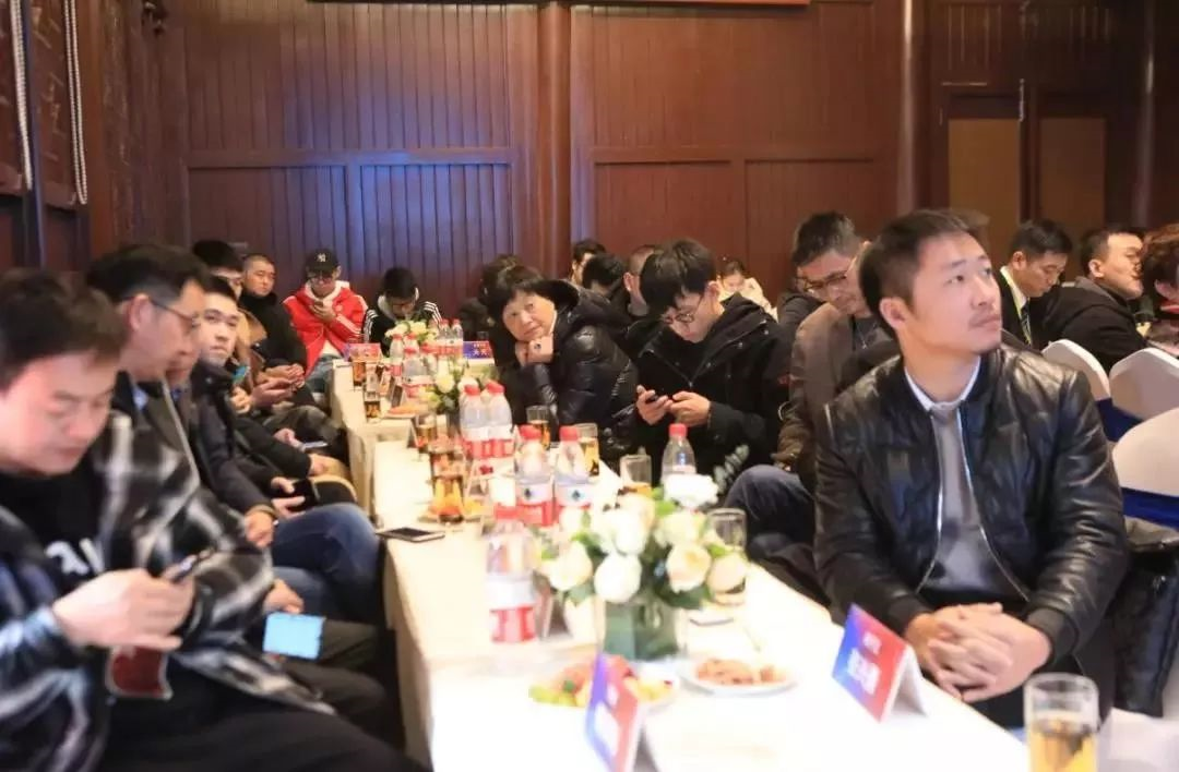 久久精品国产亚洲āv电影