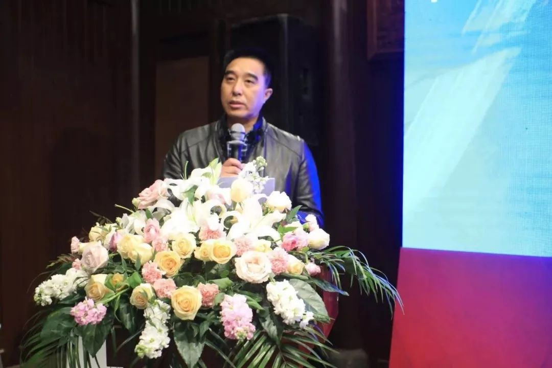 久久精品国产亚洲āv电影