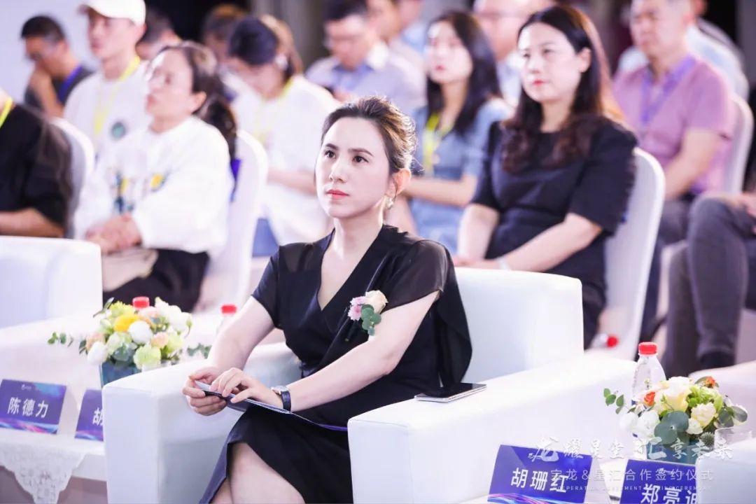 久久精品国产亚洲āv电影