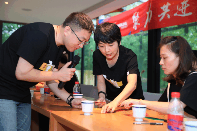 久久精品国产亚洲āv电影