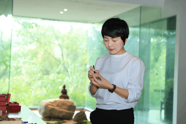 久久精品国产亚洲āv电影