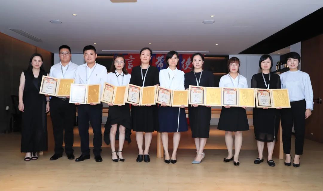 久久精品国产亚洲āv电影